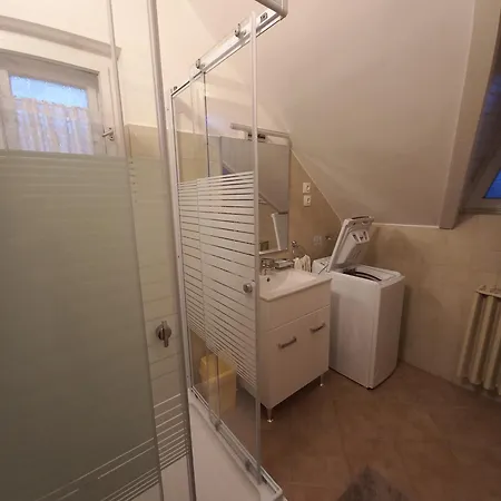 Sándor Apartman *